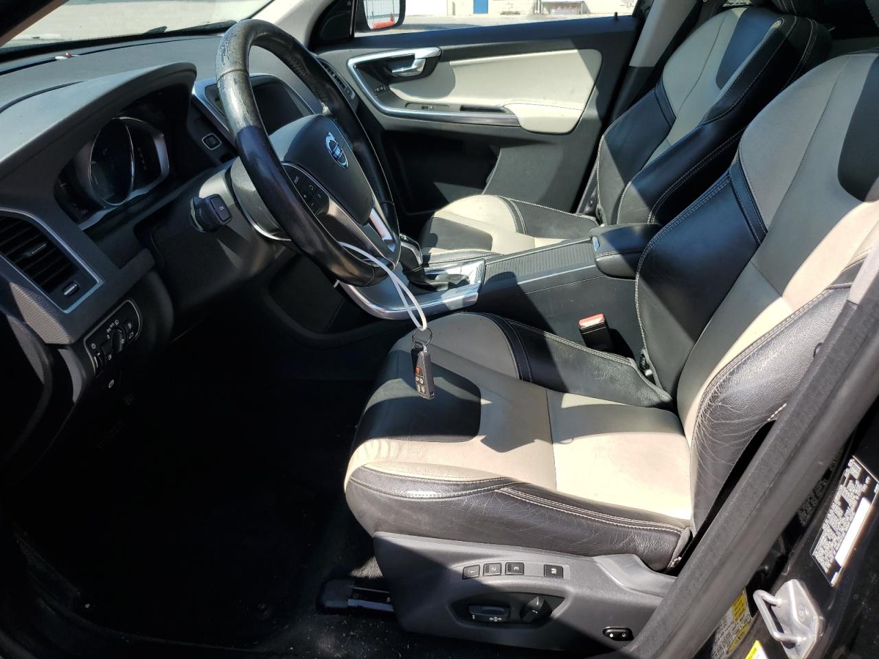 2017 Volvo Xc60 T5 Dynamic VIN: YV440MRR8H2072247 Lot: 81098375