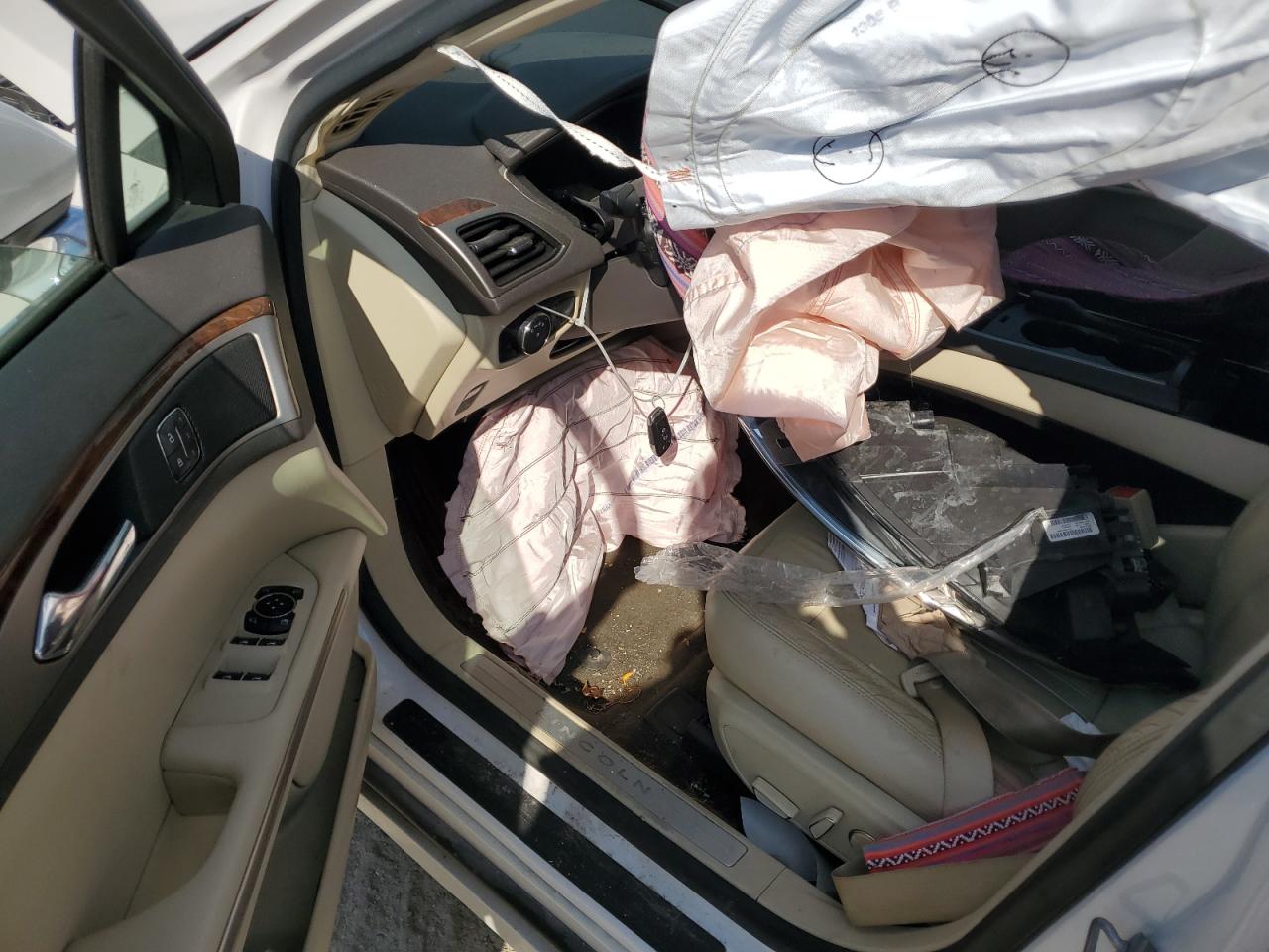 2015 Lincoln Mkz VIN: 3LN6L2J92FR610304 Lot: 80004535