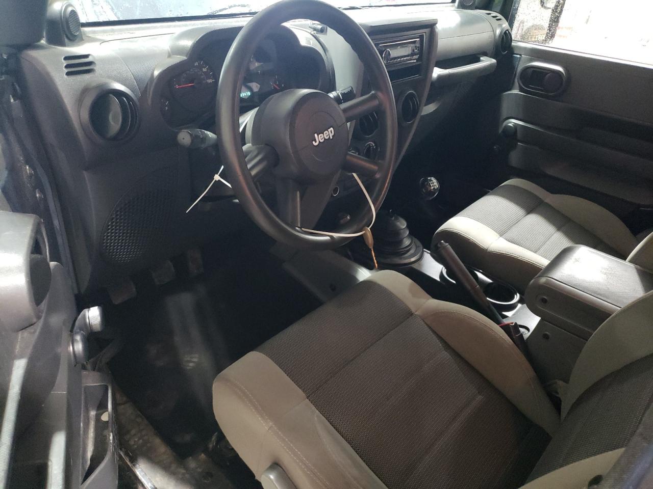 2007 Jeep Wrangler X VIN: 1J4FA24177L126607 Lot: 80367365