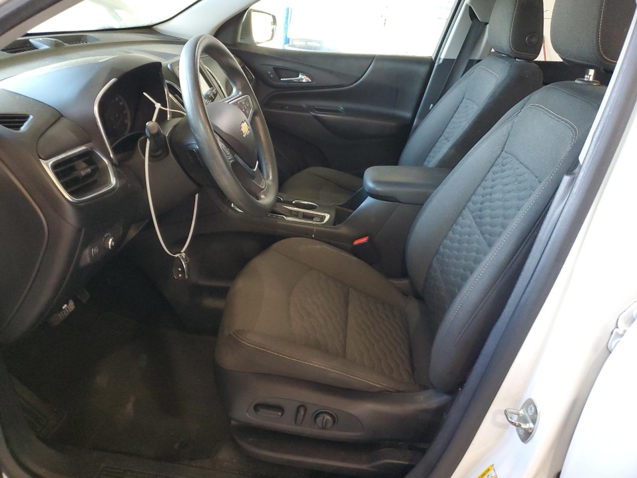 2018 Chevrolet Equinox Lt VIN: 2GNAXJEV0J6196466 Lot: 70665025