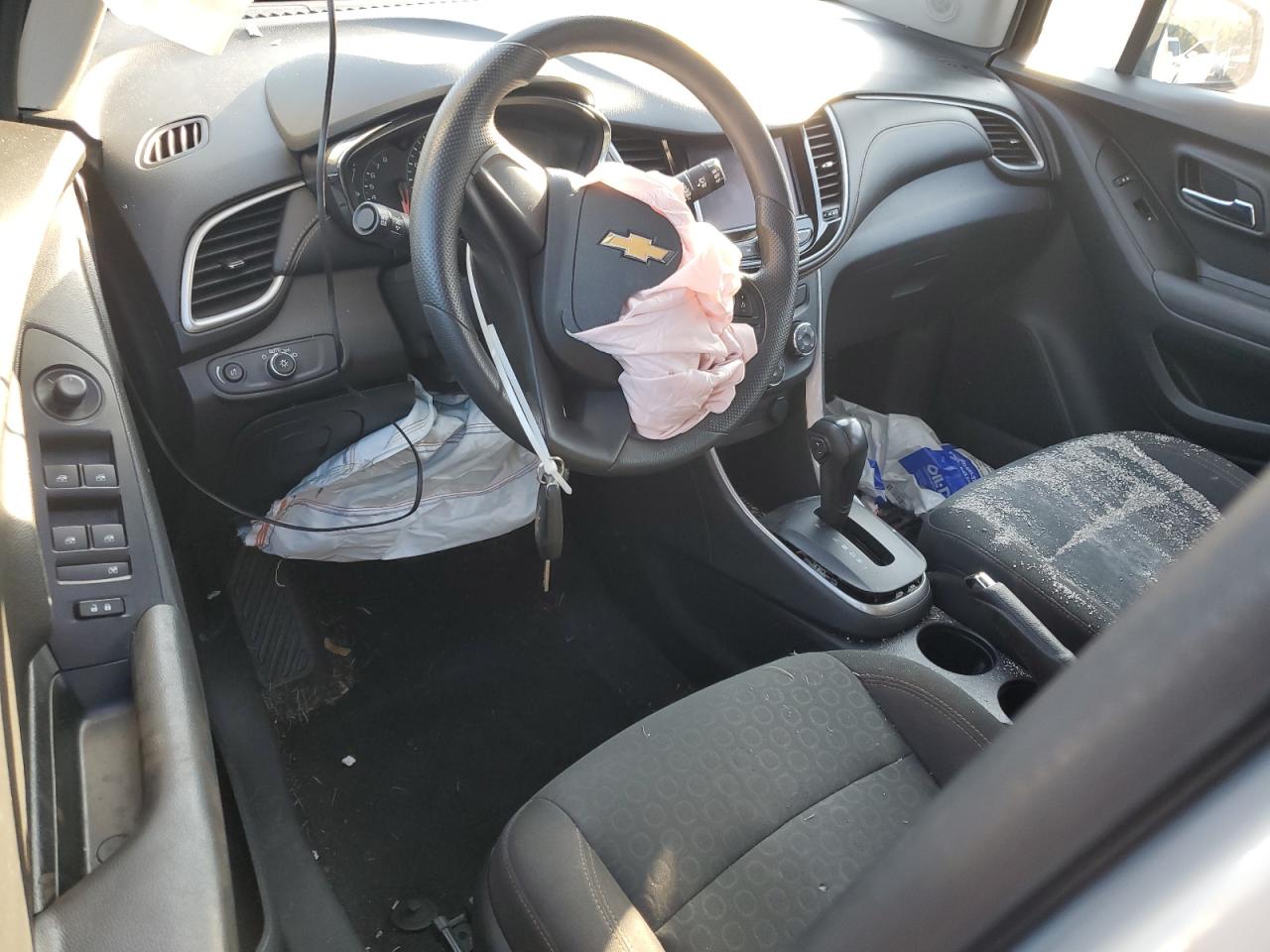 2020 Chevrolet Trax Ls VIN: KL7CJNSB2LB310310 Lot: 82141975