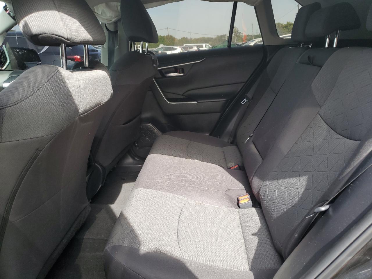 2022 Toyota Rav4 Xle VIN: 2T3P1RFV8NW286802 Lot: 81547085