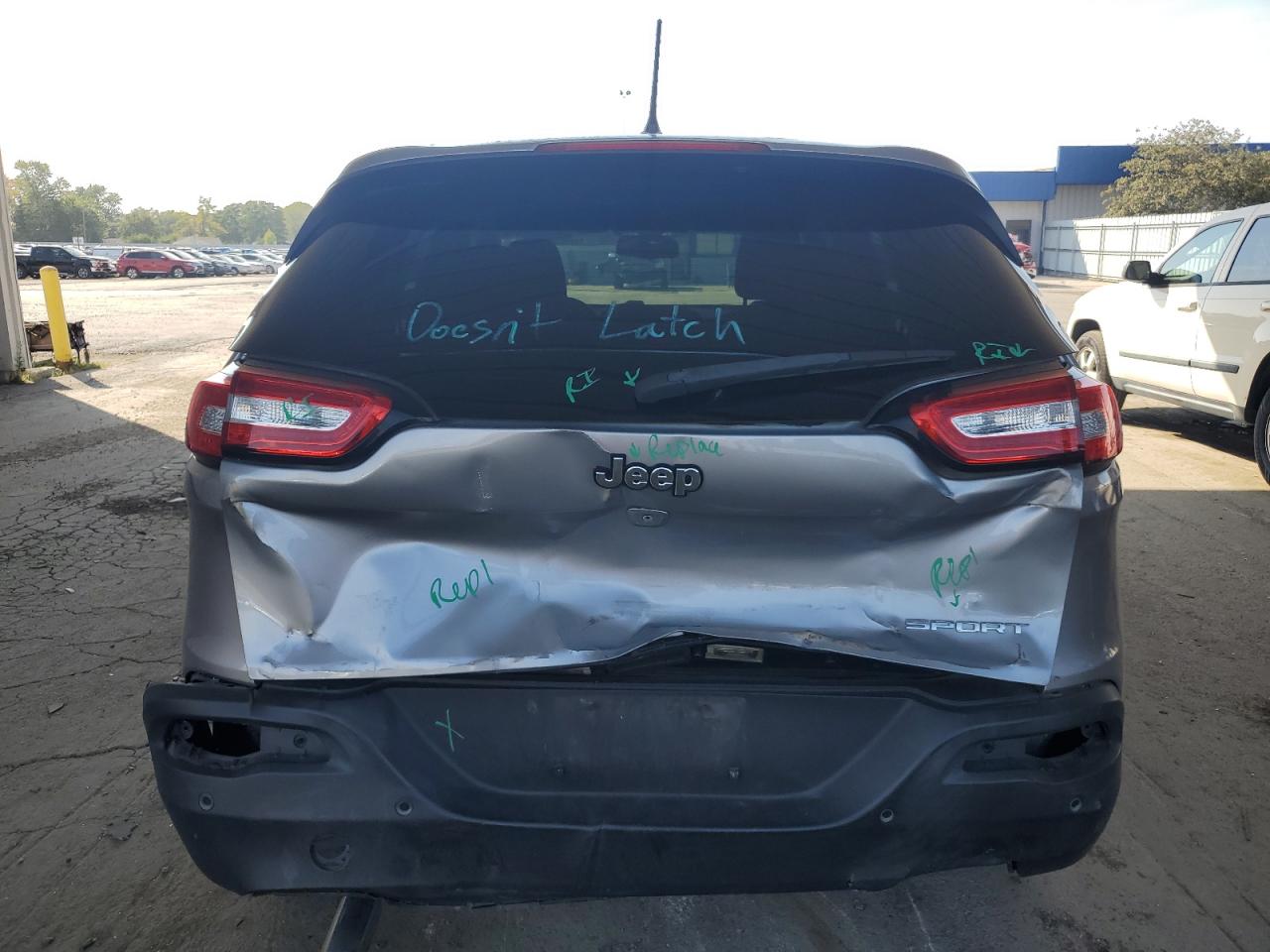 2014 Jeep Cherokee Sport VIN: 1C4PJLAB2EW162729 Lot: 81021535