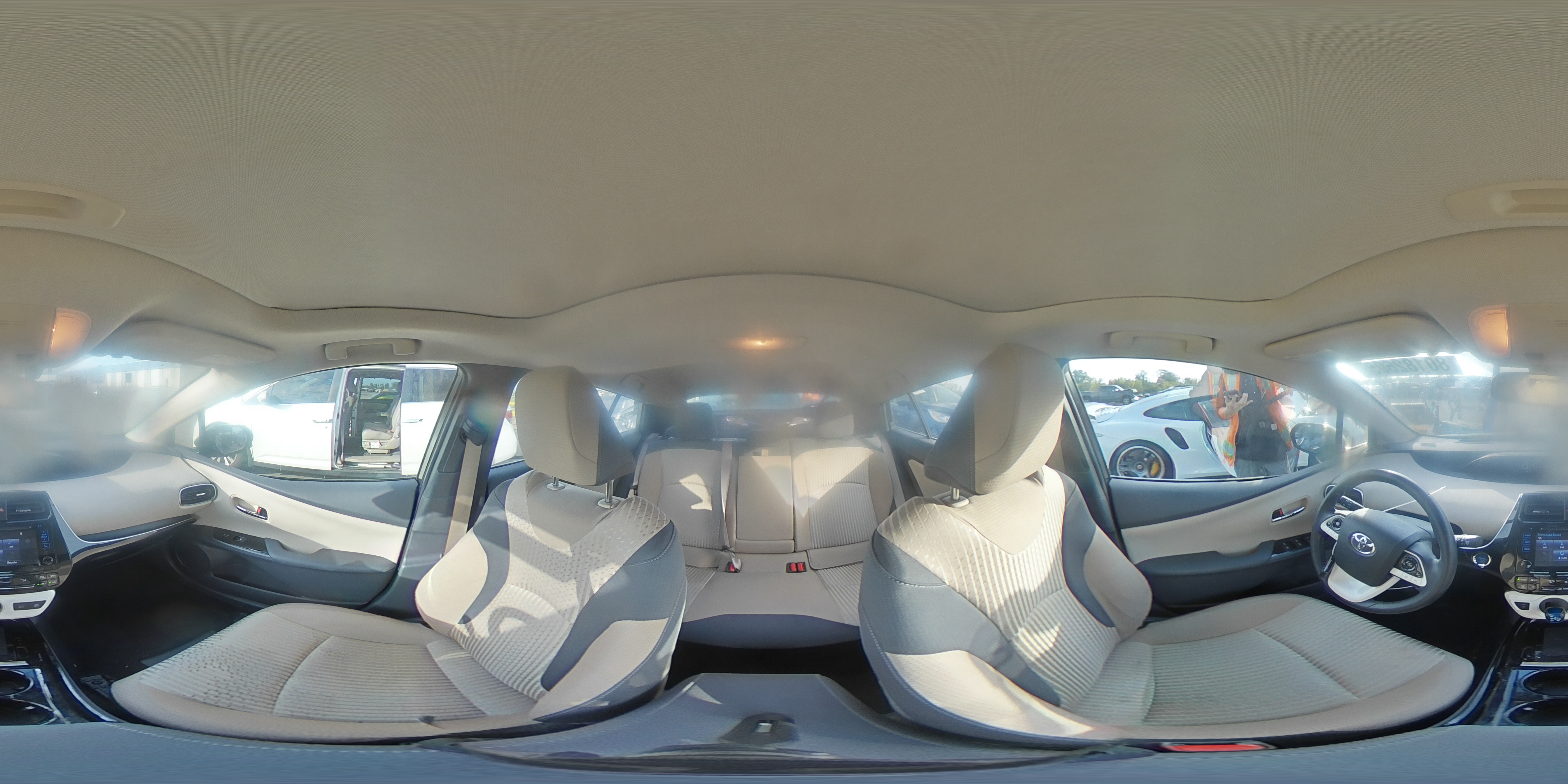 2018 Toyota Prius VIN: JTDKARFU4J3065678 Lot: 80182605