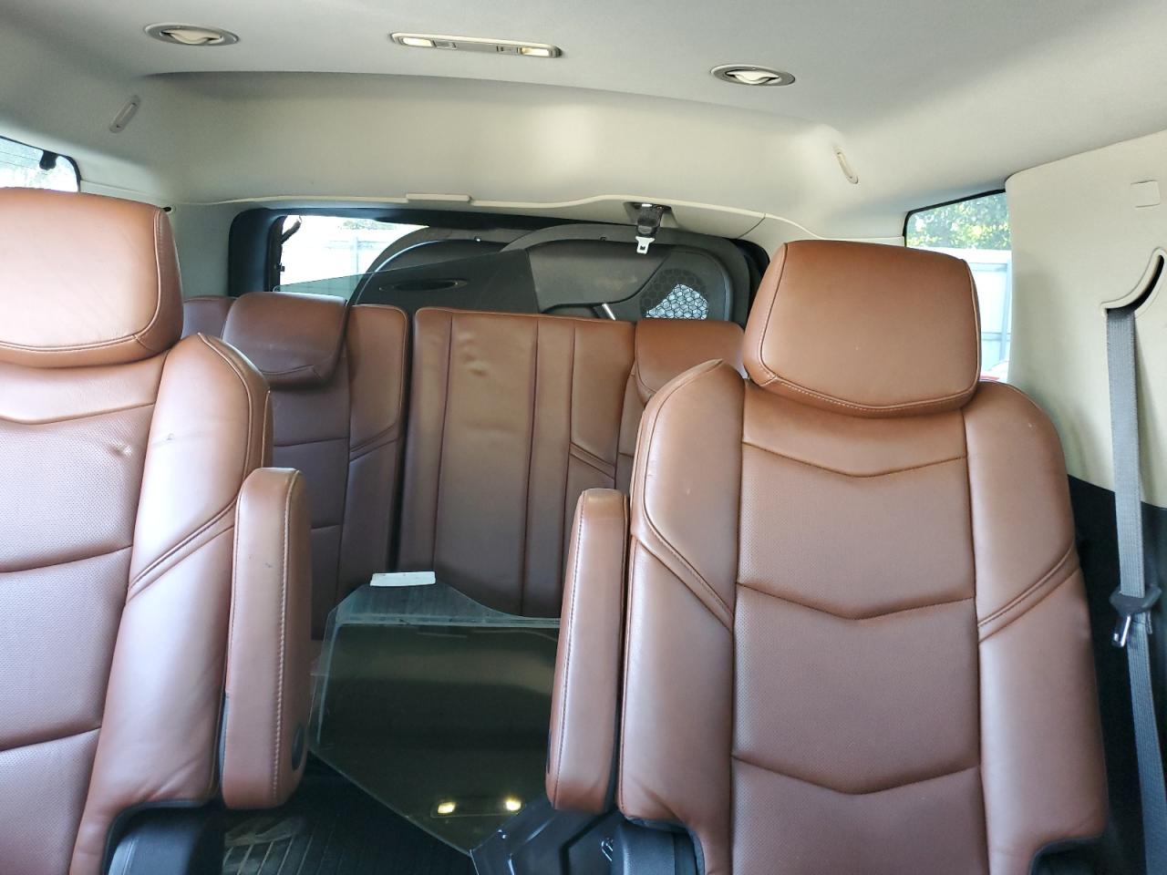 2020 Cadillac Escalade Premium Luxury VIN: 1GYS4CKJ2LR214275 Lot: 70819775