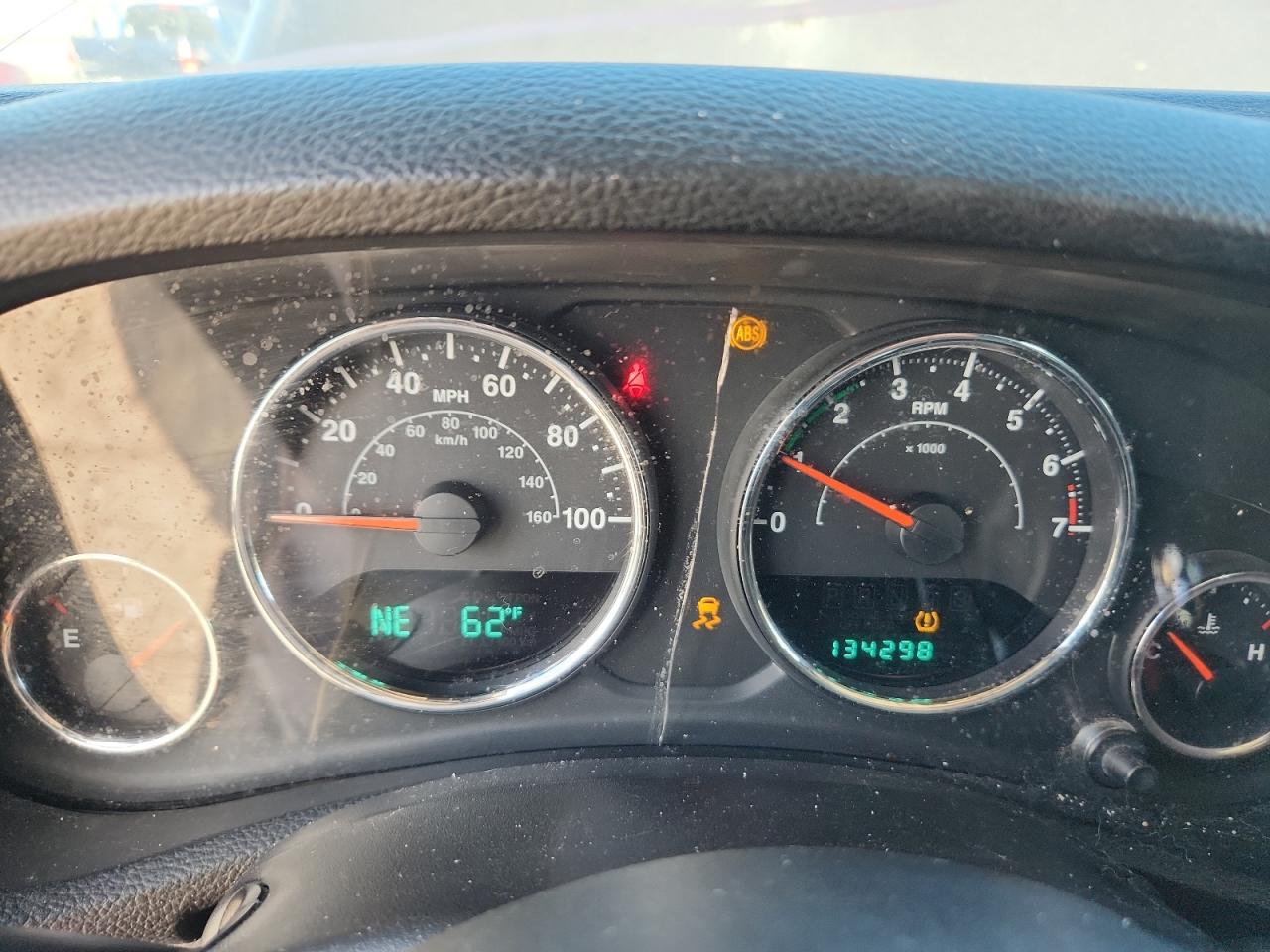 2014 Jeep Wrangler Sport VIN: 1C4AJWAG3EL183304 Lot: 82155495