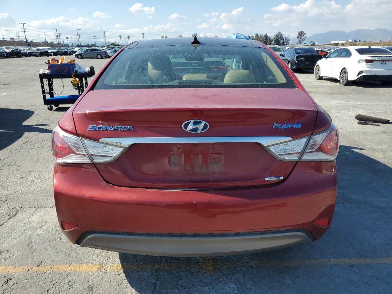 2015 Hyundai Sonata Hybrid VIN: KMHEC4A41FA136674 Lot: 81596065