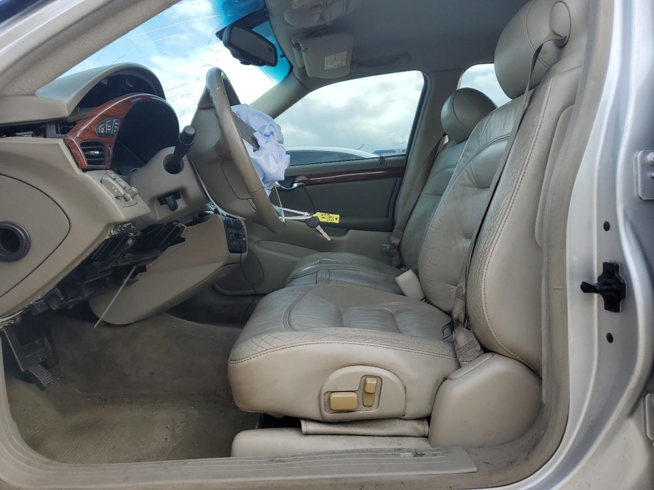 2003 Cadillac Deville VIN: 1G6KD54YX3U183644 Lot: 81963655