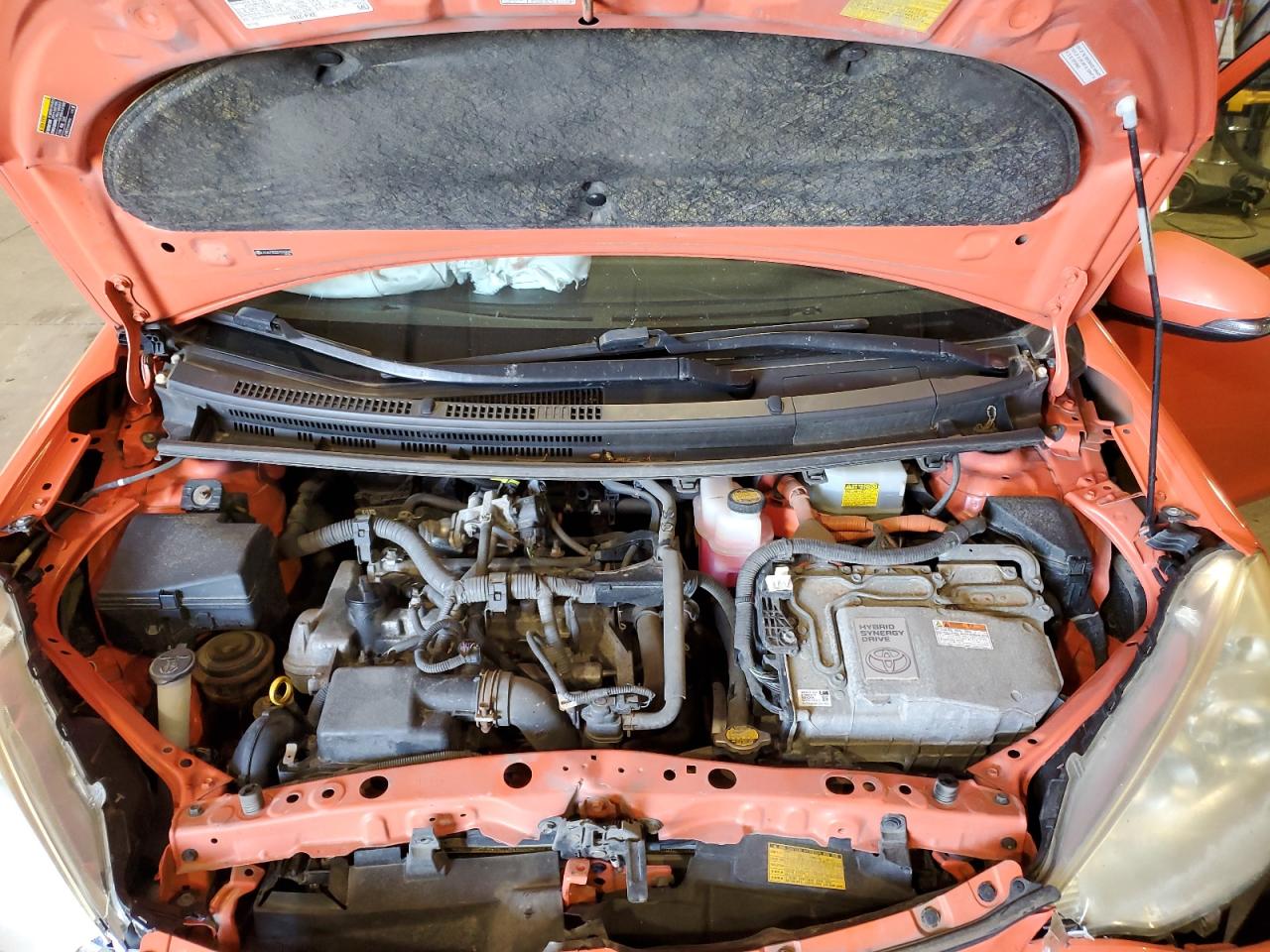 2013 Toyota Prius C VIN: JTDKDTB32D1055068 Lot: 83802535