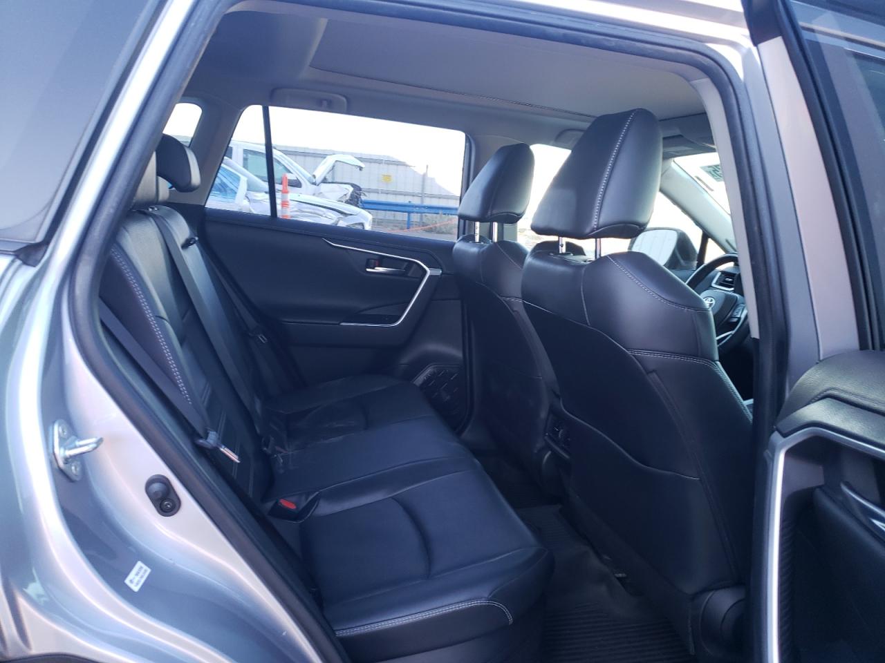 2020 Toyota Rav4 Limited VIN: JTMDWRFV9LD538586 Lot: 81623875