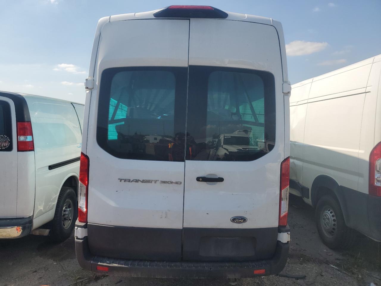 2022 Ford Transit T-350 Hd VIN: 1FBVU4X84NKA31992 Lot: 70387295