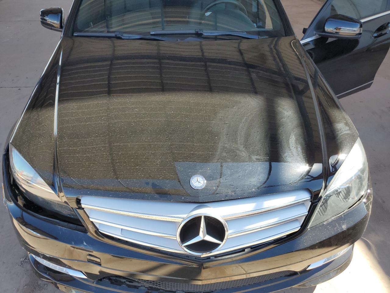 2011 Mercedes-Benz C 300 VIN: WDDGF5EB8BR180692 Lot: 80795485