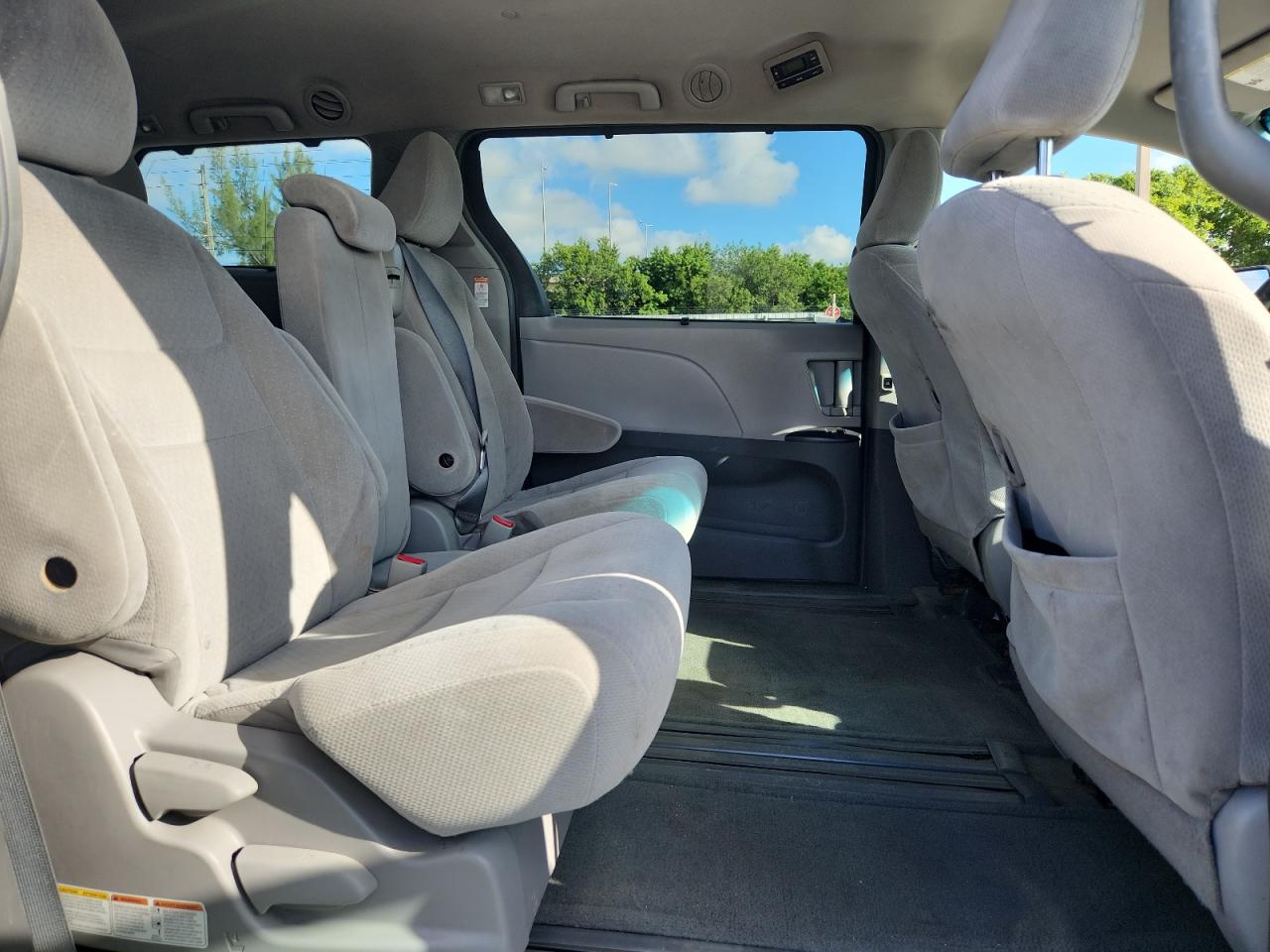 2015 Toyota Sienna Le VIN: 5TDKK3DC5FS558473 Lot: 81761805