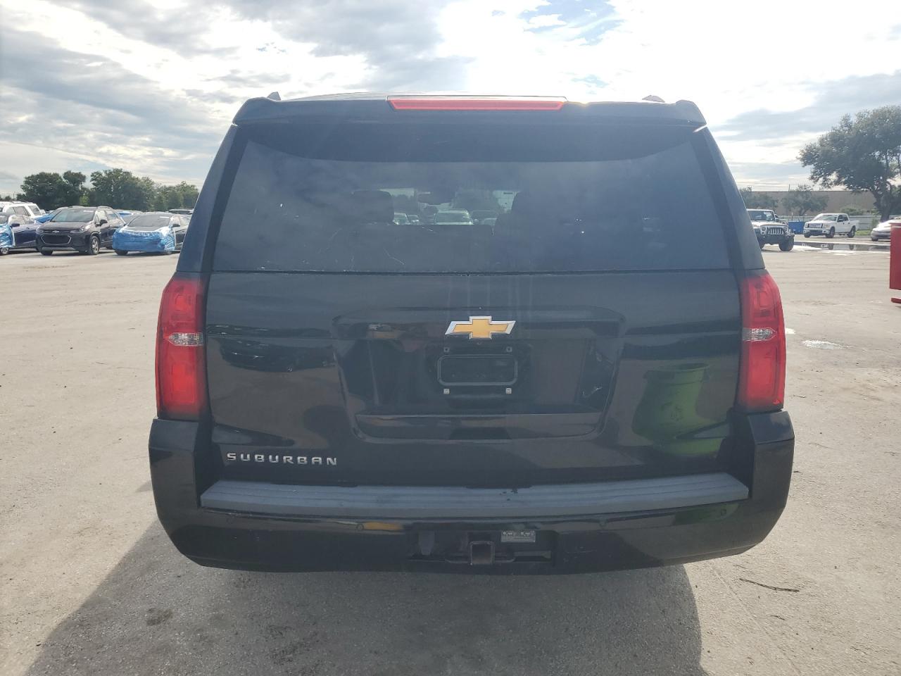 2020 Chevrolet Suburban C1500 Lt VIN: 1GNSCHKC7LR108466 Lot: 71897095