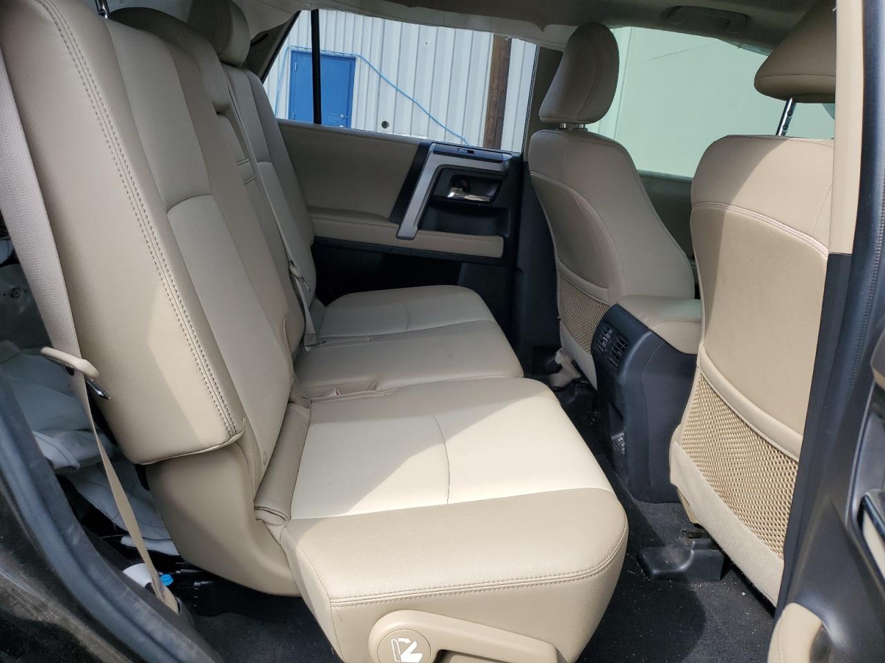 2022 Toyota 4Runner Sr5/Sr5 Premium VIN: JTENU5JRXN6062705 Lot: 80586165