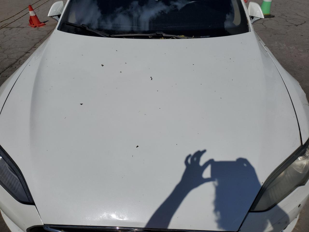 2014 Tesla Model S VIN: 5YJSA1H14EFP60708 Lot: 84704425