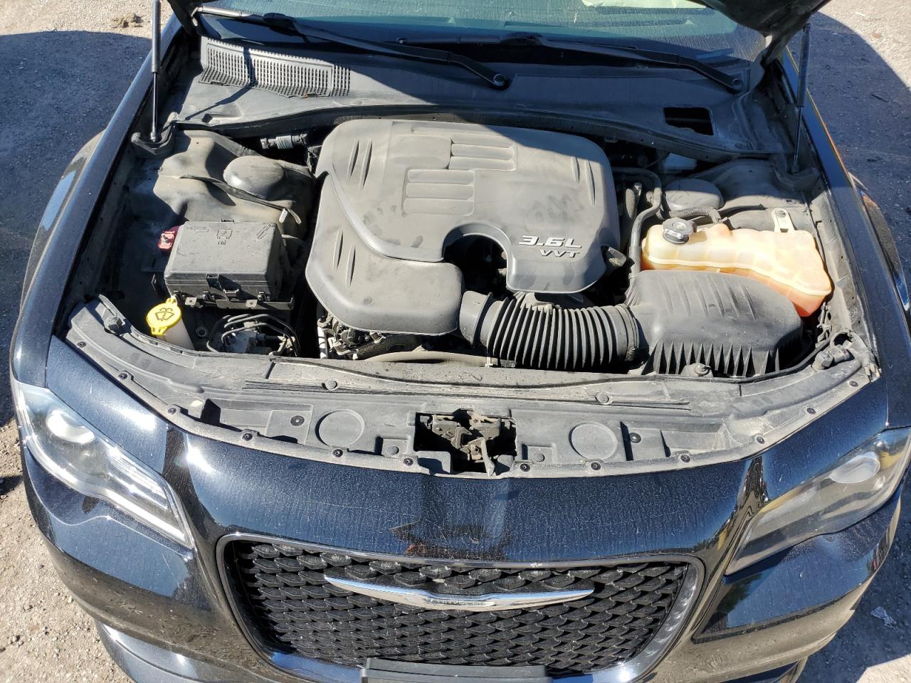 2017 Chrysler 300 S VIN: 2C3CCABG9HH607577 Lot: 84176035