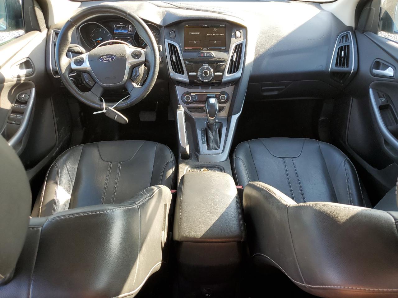 2013 Ford Focus Titanium VIN: 1FADP3J29DL303609 Lot: 81034625