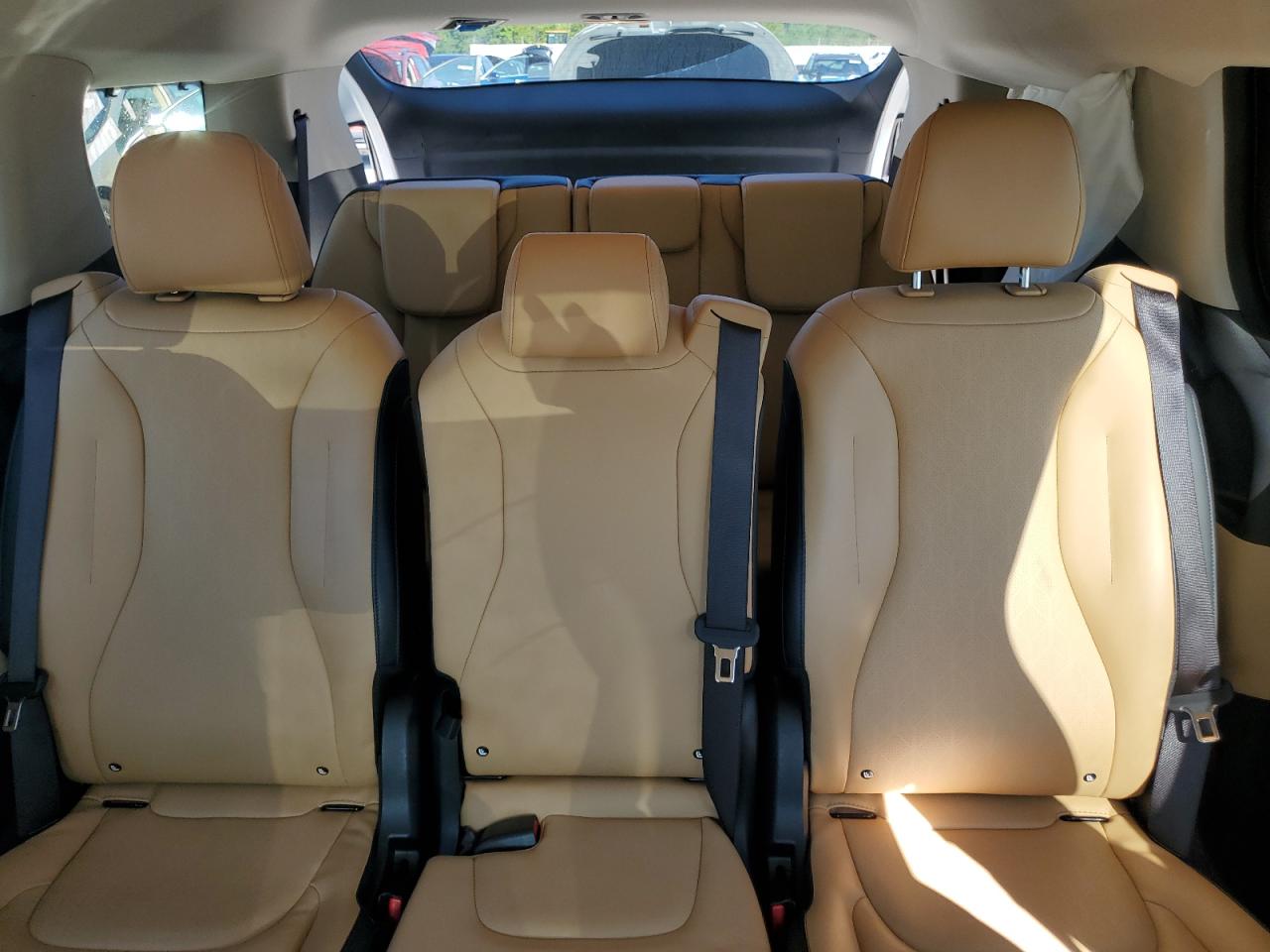 2024 Kia Carnival Ex VIN: KNDNC5H30R6448869 Lot: 83948515