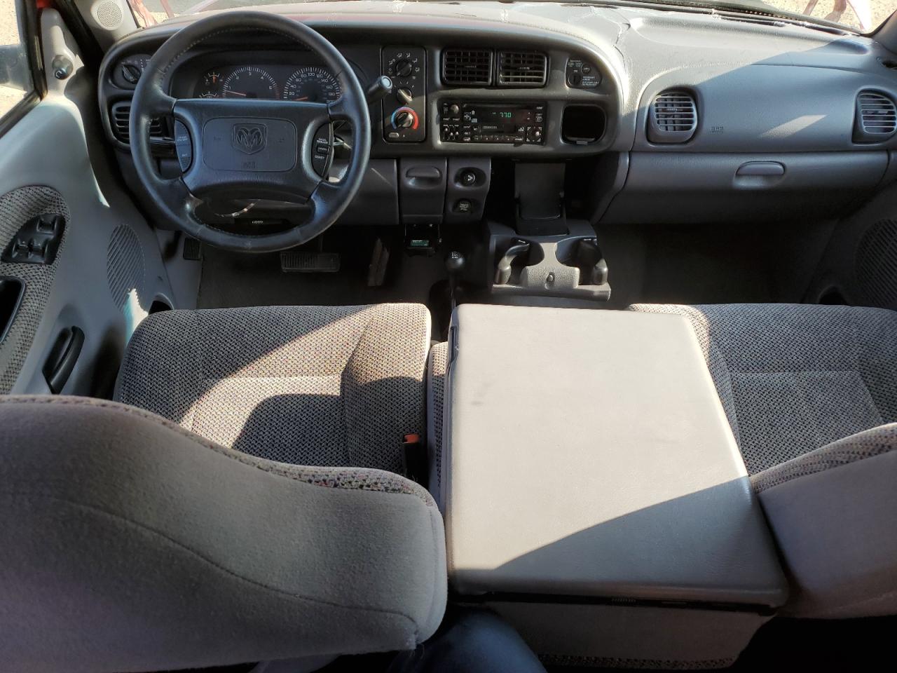 2000 Dodge Ram 1500 VIN: 1B7HF13Z9YJ133220 Lot: 80389065