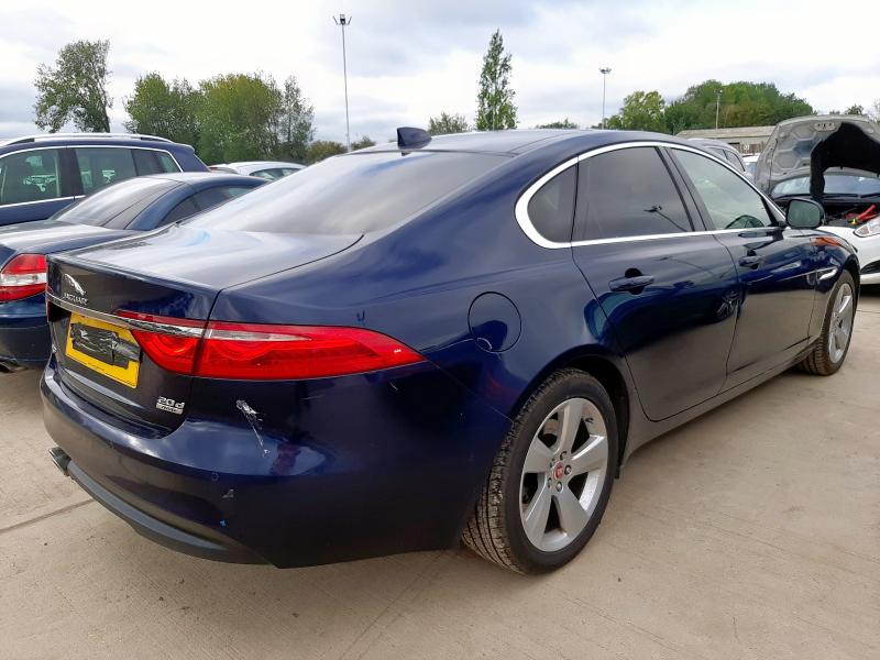 2017 JAGUAR XF PORTFOLIO D AWD AUTO 