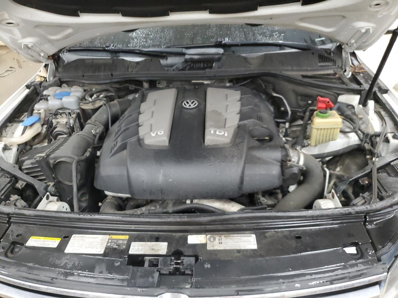 2016 Volkswagen Touareg Tdi VIN: WVGEP9BP6GD005928 Lot: 71256615
