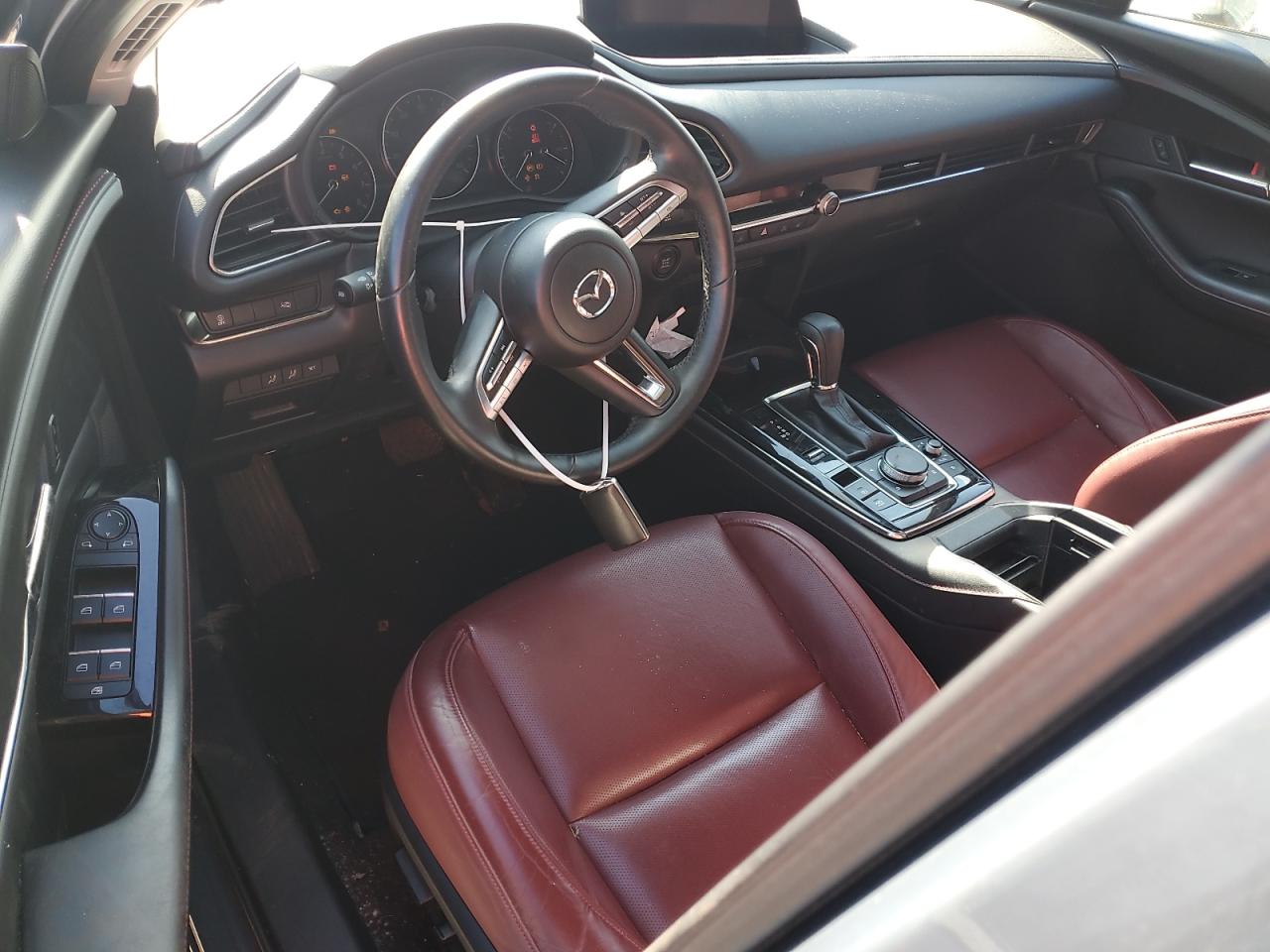2022 Mazda Cx-30 Preferred VIN: 3MVDMBCL0NM437653 Lot: 81692975