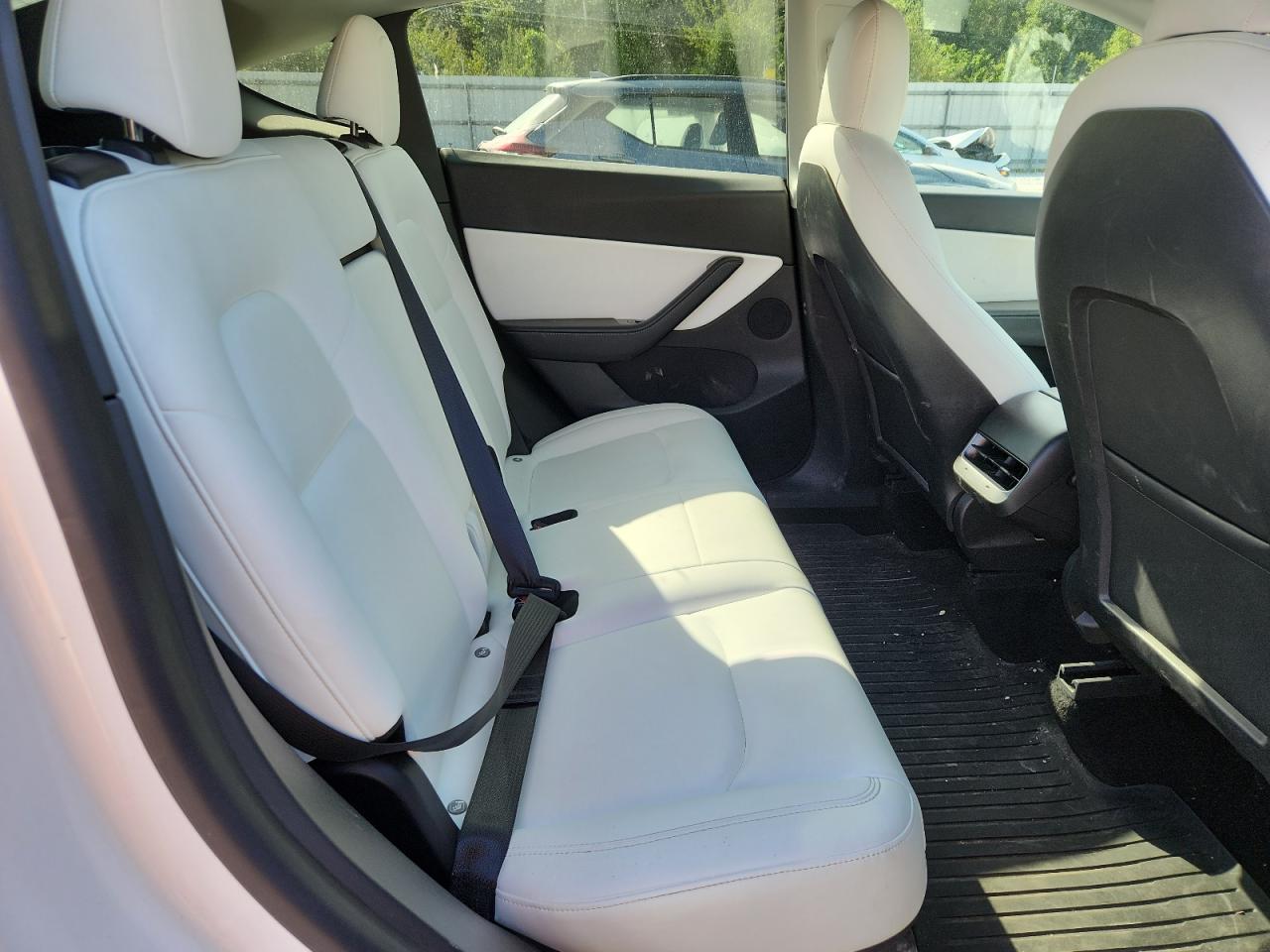 2021 Tesla Model Y VIN: 5YJYGDEE9MF099385 Lot: 71878605