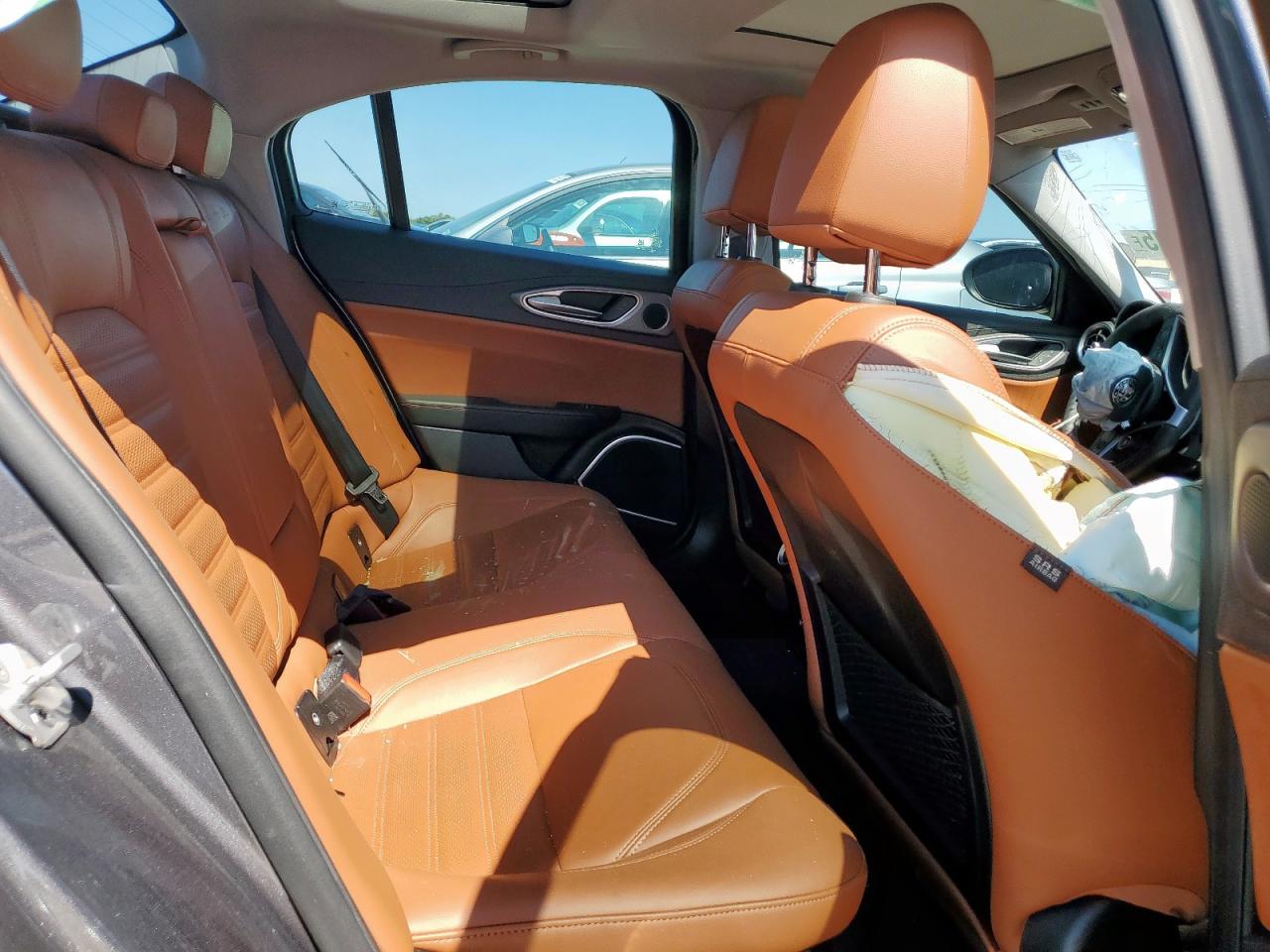 2018 Alfa Romeo Giulia Ti VIN: ZARFAECN1J7583432 Lot: 71325705