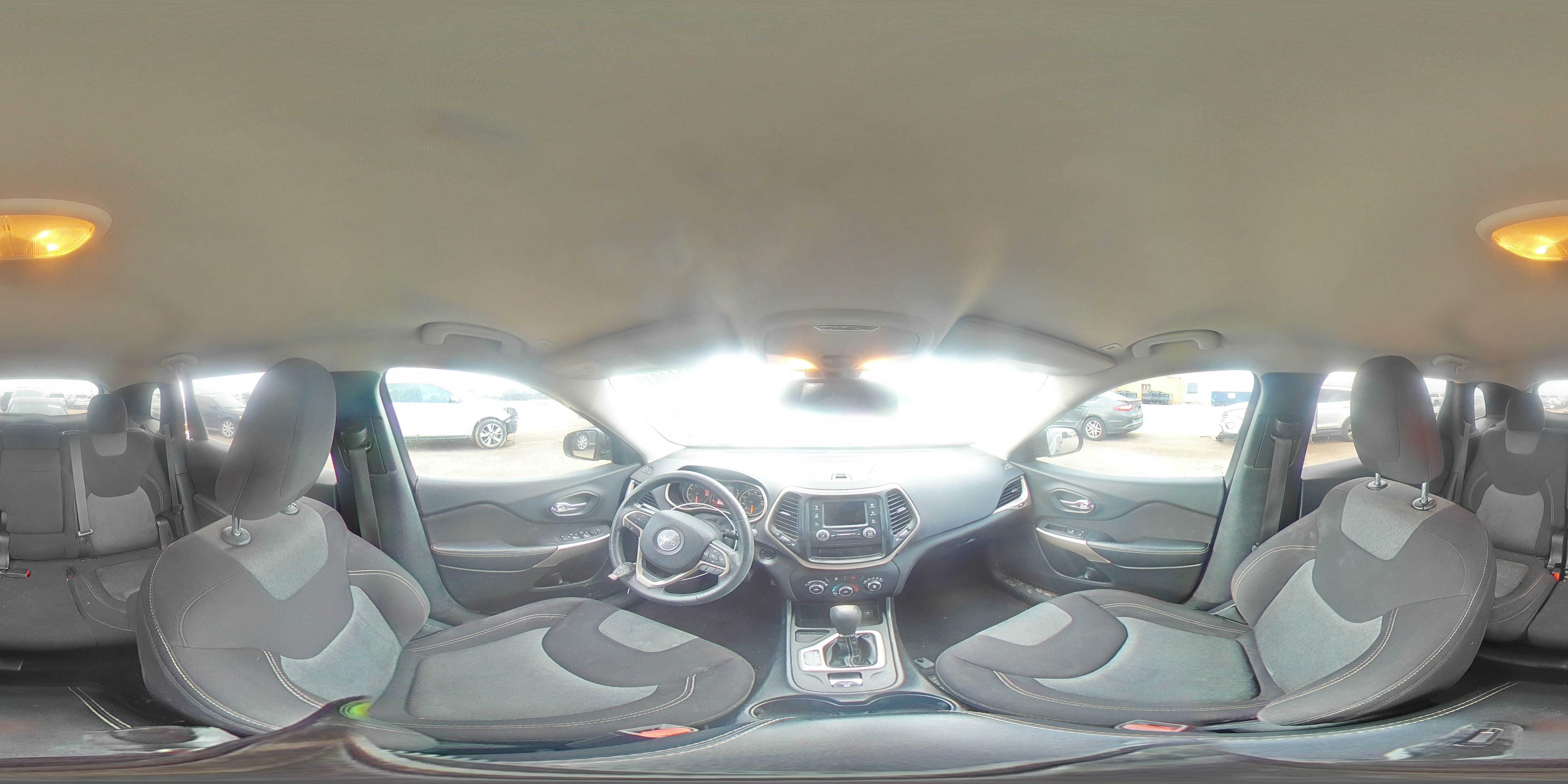 2018 Jeep Cherokee Latitude VIN: 1C4PJLCB1JD572750 Lot: 83838455