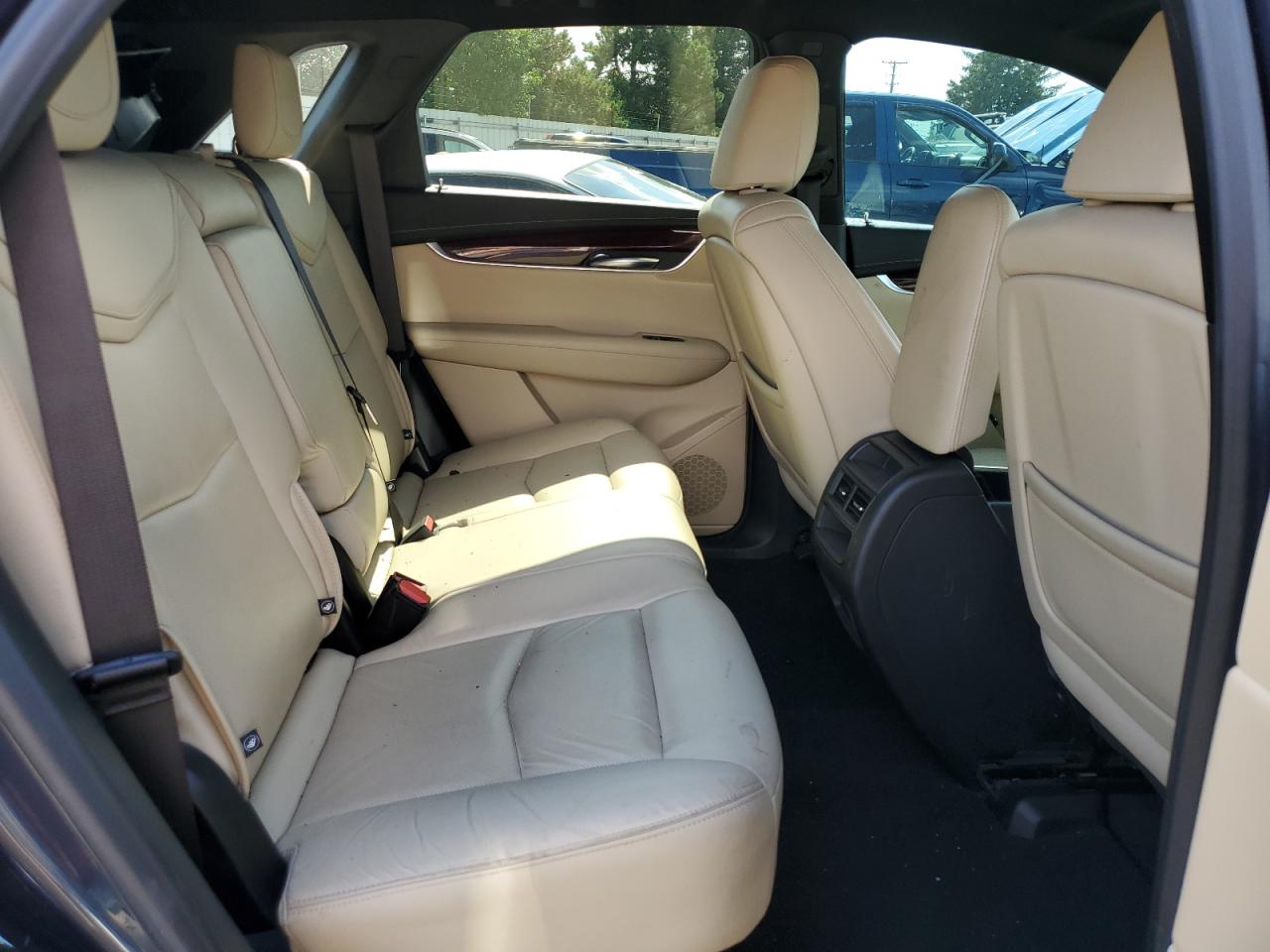 2019 Cadillac Xt5 Luxury VIN: 1GYKNCRS4KZ258661 Lot: 83960895