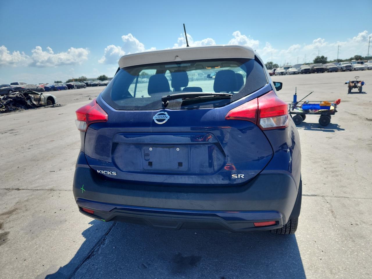 2019 Nissan Kicks S VIN: 3N1CP5CU4KL565686 Lot: 80799655