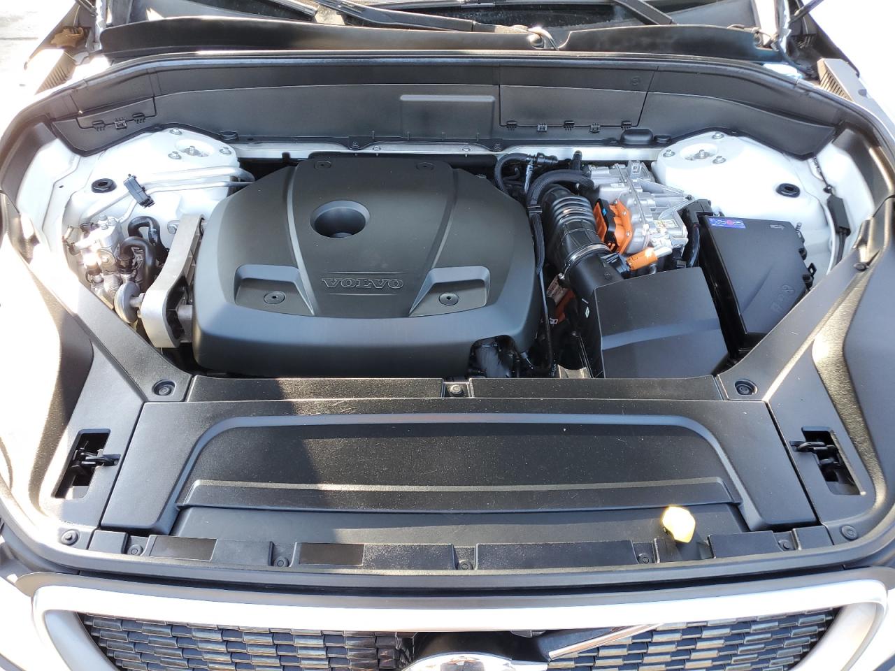 2017 Volvo Xc90 T8 VIN: YV4BC0PM5H1173864 Lot: 84403095