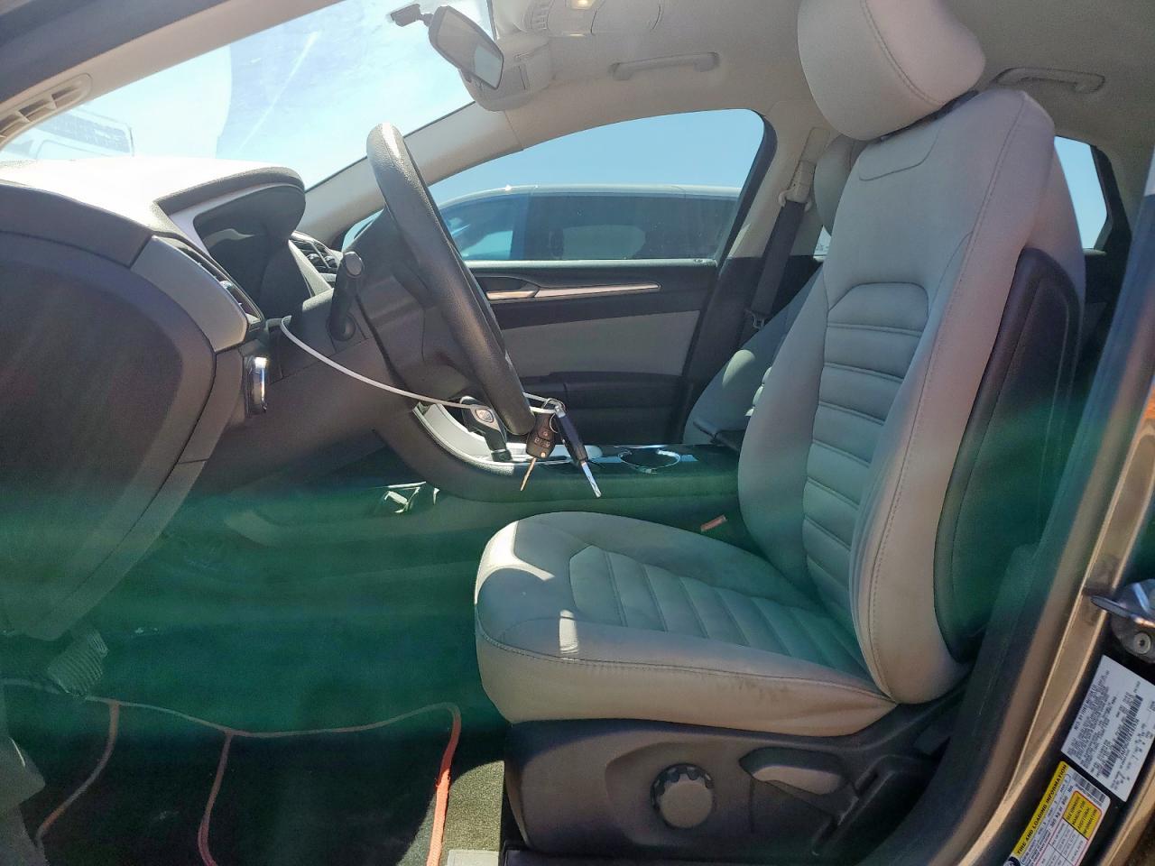 2015 Ford Fusion S VIN: 3FA6P0G70FR182936 Lot: 83875495