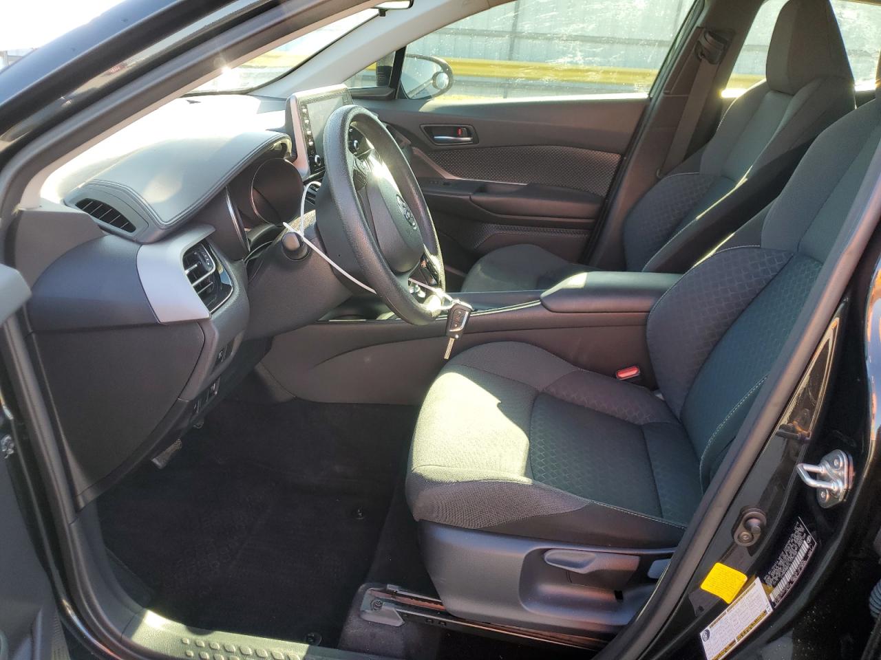 2020 Toyota C-Hr Xle VIN: JTNKHMBX1L1070748 Lot: 84614005