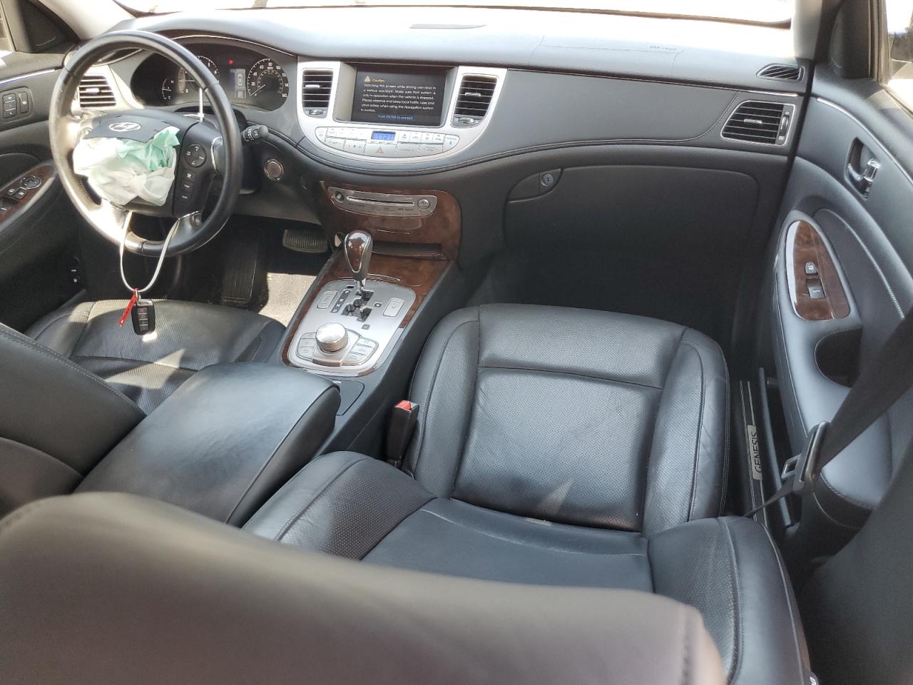 2010 Hyundai Genesis 3.8L VIN: KMHGC4DE9AU093996 Lot: 84005775