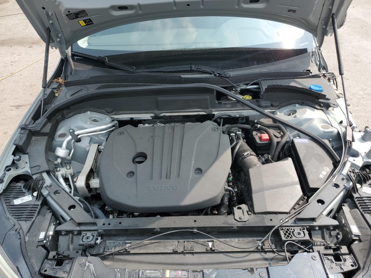 2025 Volvo Xc60 Plus VIN: YV4M12RC2S1056443 Lot: 71621705