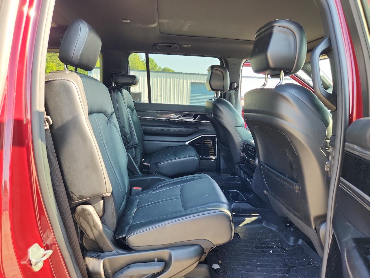 2022 Jeep Wagoneer Series Iii VIN: 1C4SJUDT2NS160748 Lot: 80182335