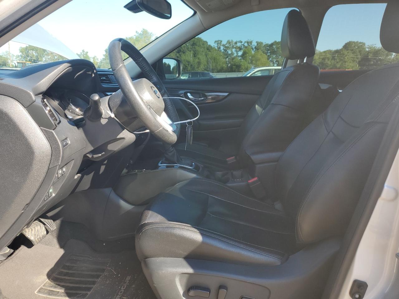 2020 Nissan Rogue S VIN: 5N1AT2MT3LC715753 Lot: 81850955