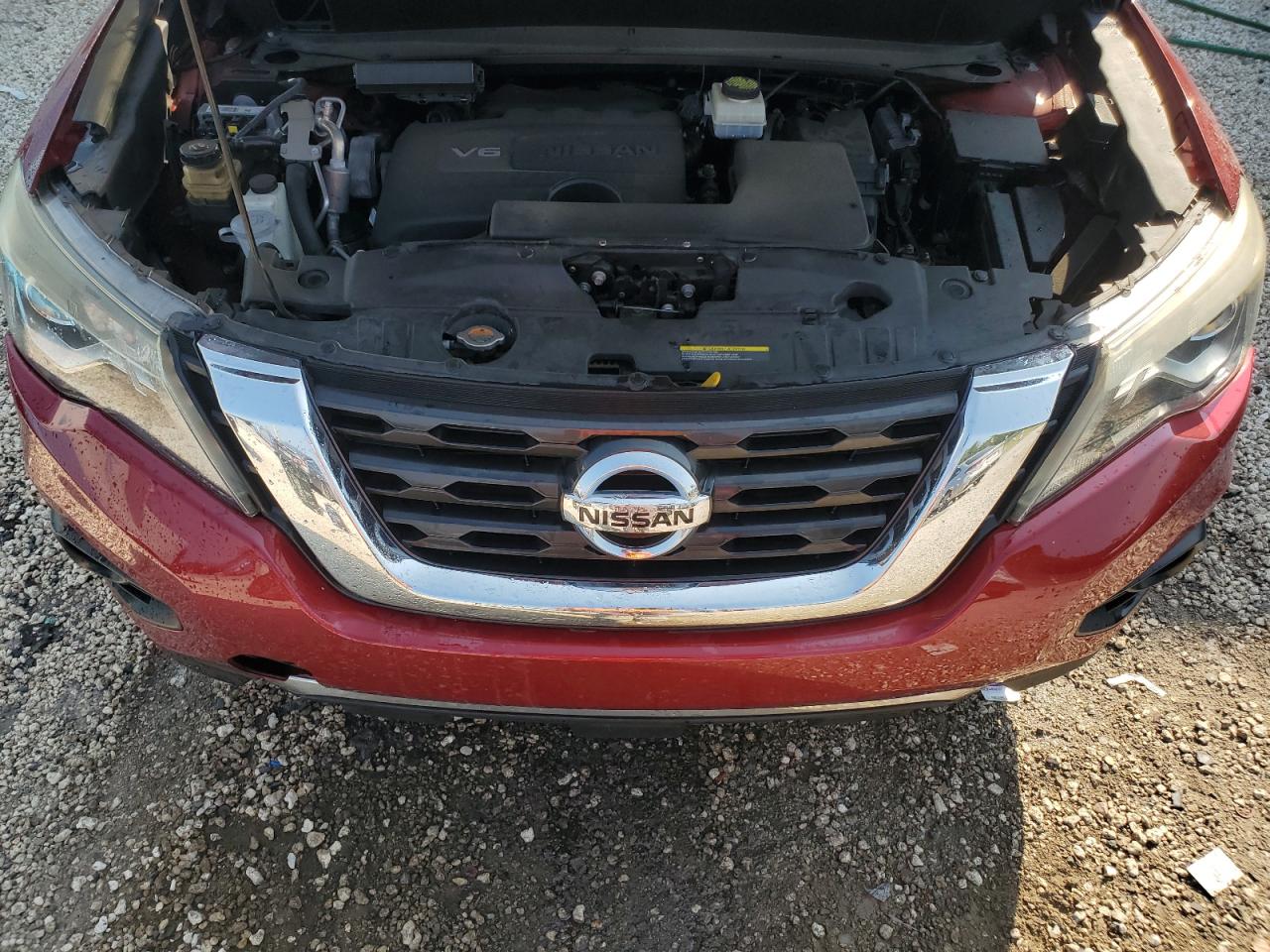 2018 Nissan Pathfinder S VIN: 5N1DR2MN4JC647490 Lot: 71991505