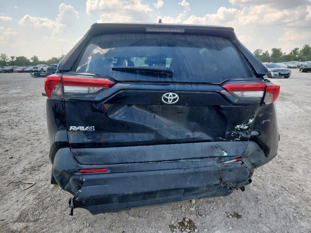 2020 Toyota Rav4 Xle VIN: 2T3W1RFV4LC033874 Lot: 81007145