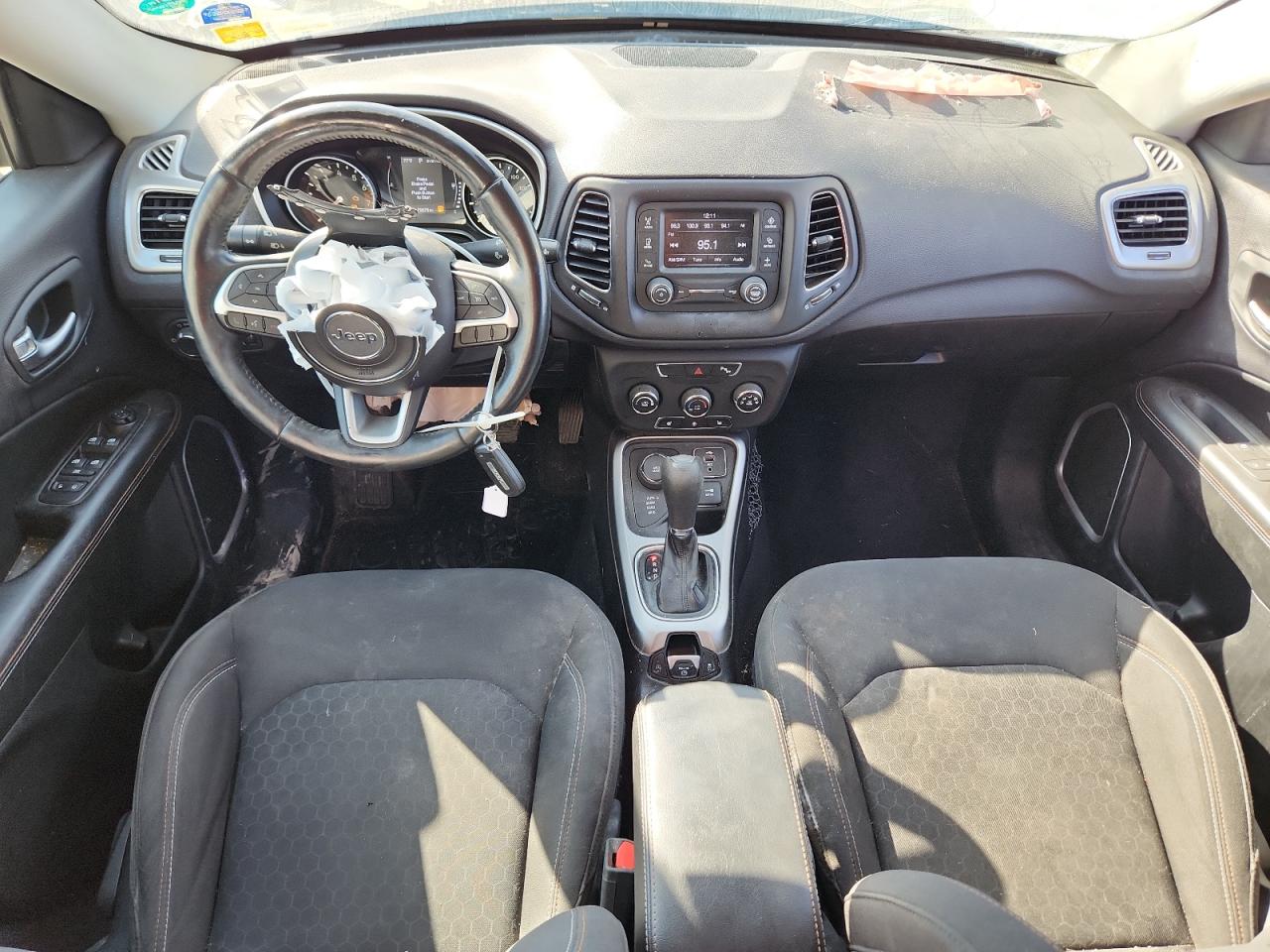 2017 Jeep Compass Sport VIN: 3C4NJDAB3HT667220 Lot: 84027695