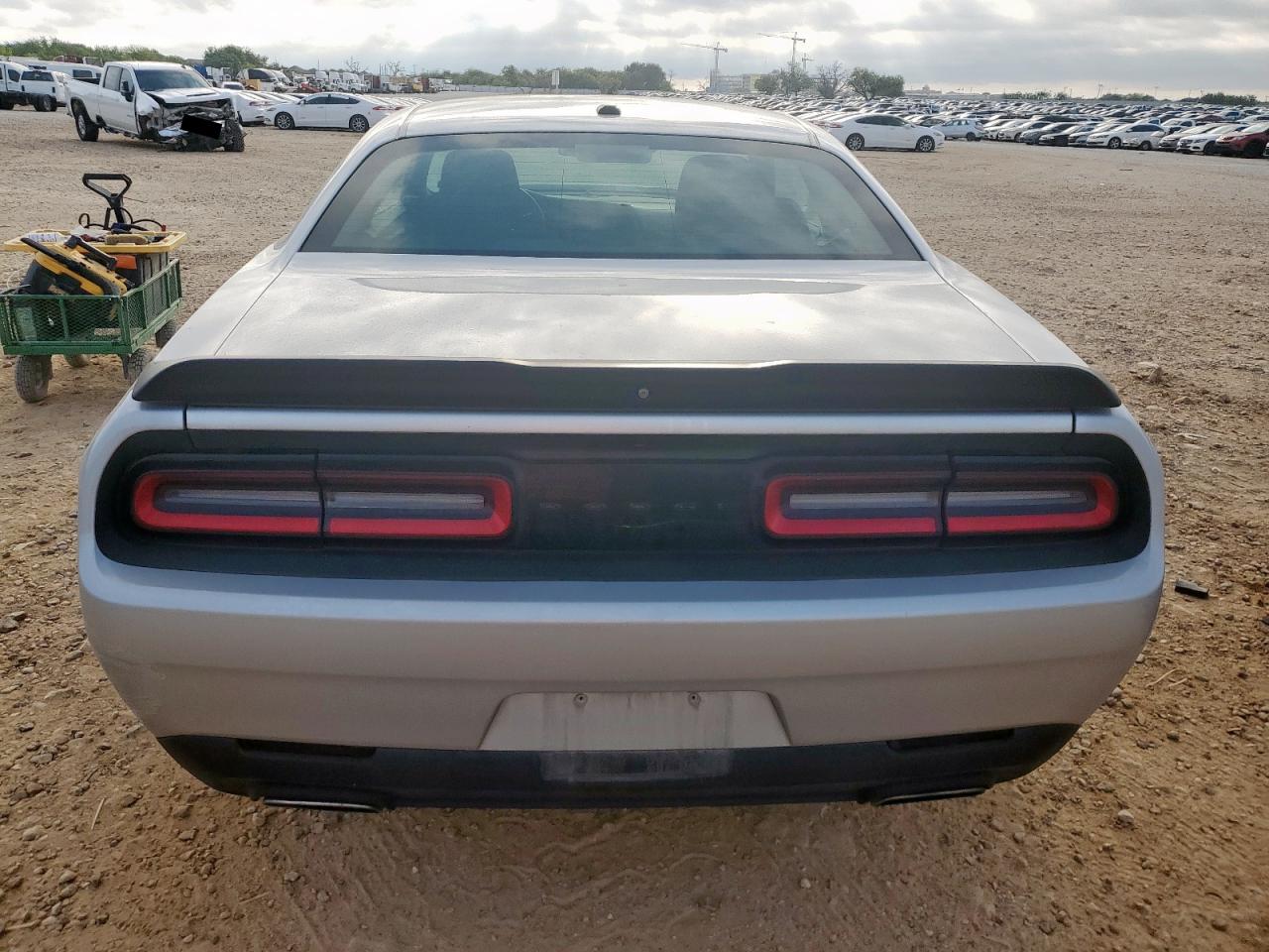 2020 Dodge Challenger Sxt VIN: 2C3CDZAG9LH196431 Lot: 71509655