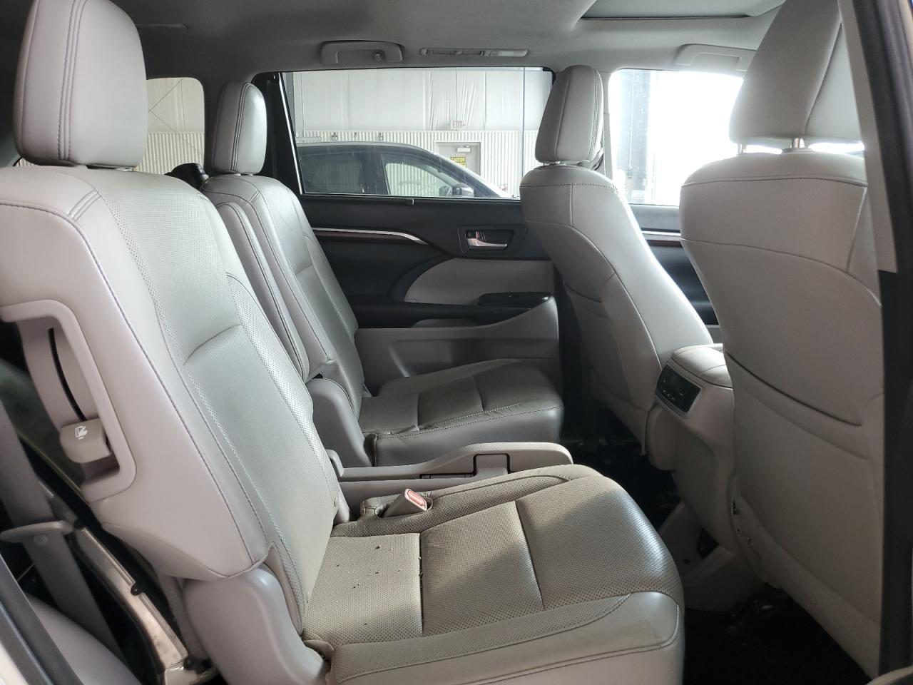 2015 Toyota Highlander Limited VIN: 5TDDKRFH0FS204378 Lot: 81223075