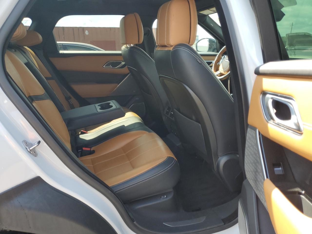 2019 Land Rover Range Rover Velar R-Dynamic Se VIN: SALYL2EX0KA796699 Lot: 84364925