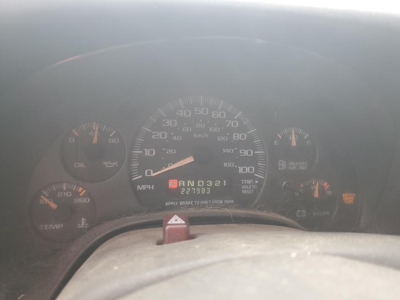 2001 Chevrolet Express G1500 VIN: 1GBFG15R411233494 Lot: 81710505