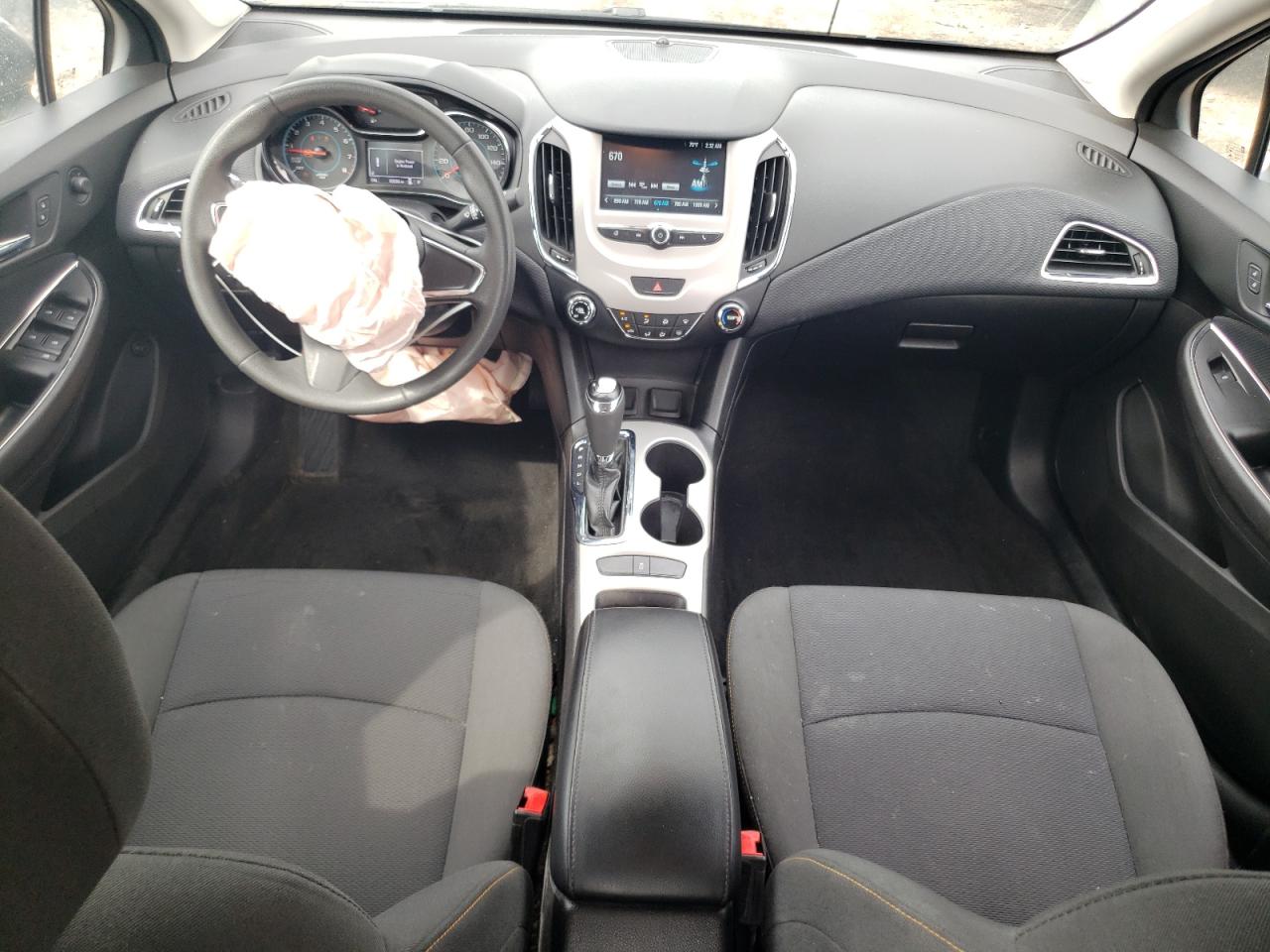 2018 Chevrolet Cruze Ls VIN: 1G1BC5SM8J7119428 Lot: 81785595