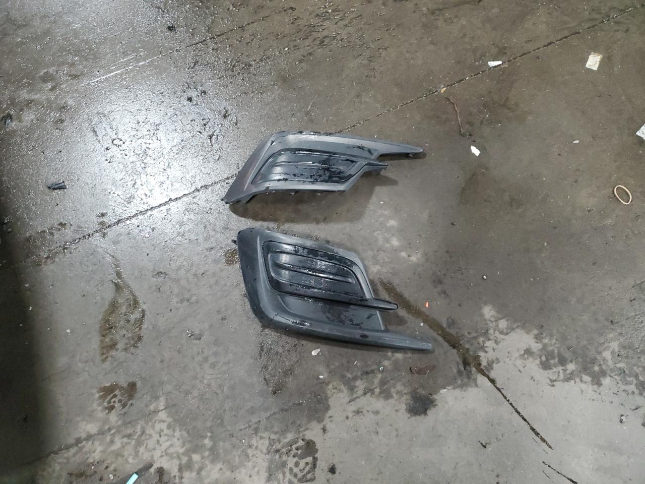 2018 Subaru Legacy 2.5I Premium VIN: 4S3BNAC63J3044624 Lot: 80642795