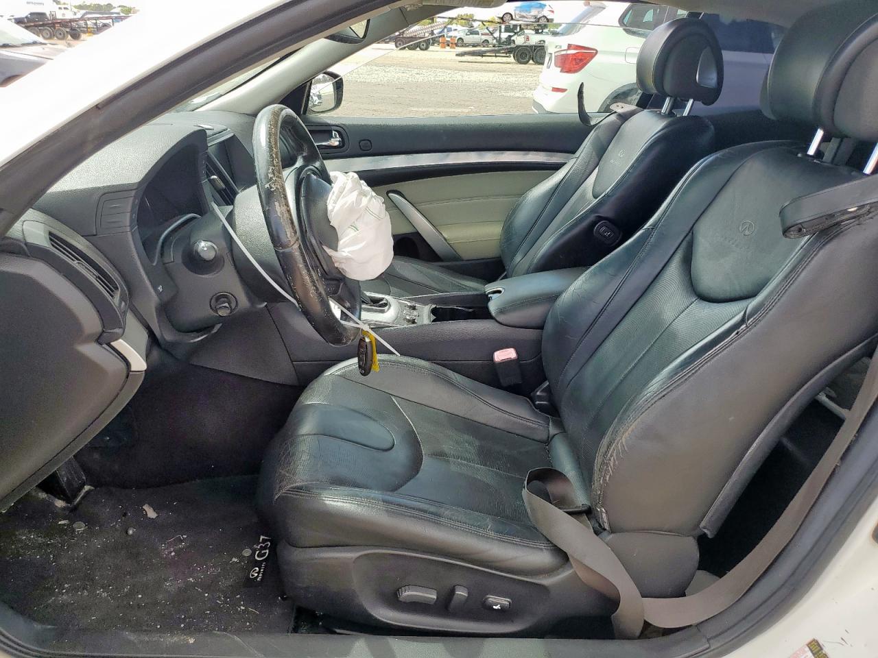 2010 Infiniti G37 Base VIN: JN1CV6FEXAM351984 Lot: 81581615