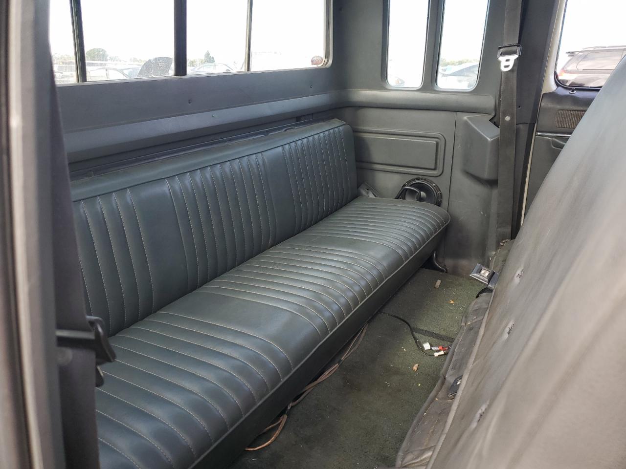1990 Ford F250 VIN: 1FTHX26M2LKA22823 Lot: 71247175